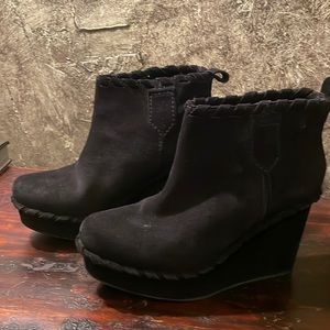 PEDRO GARCIA suede booties.